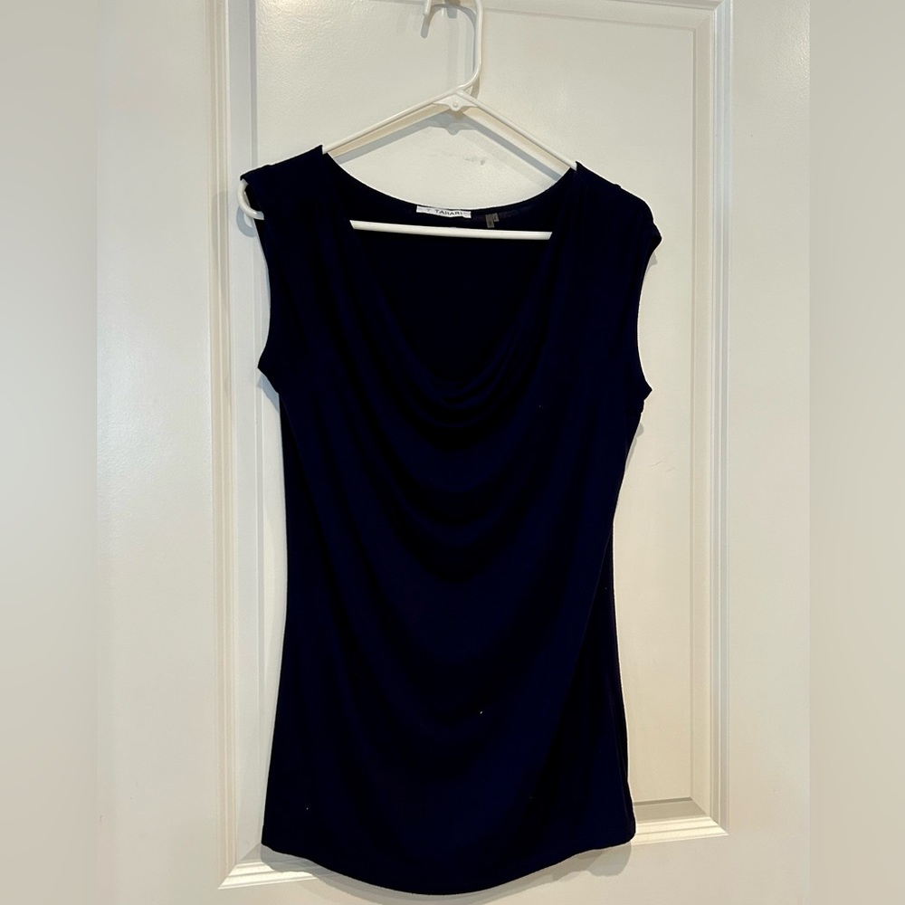 Tahari scoop neck black sleeveless top size L